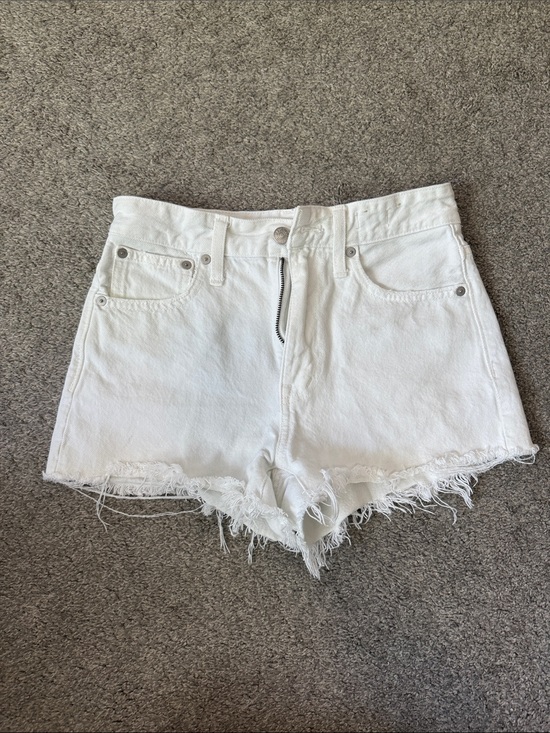 Madewell Pants - Madewell White High-Rise Frayed Hem Denim Shorts